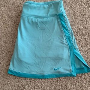 Nike tennis skort size medium